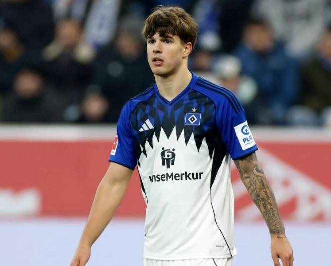 18歲中衛(wèi)武什科維奇獲拜仁關(guān)注，發(fā)展?jié)摿κ懿毮? width=